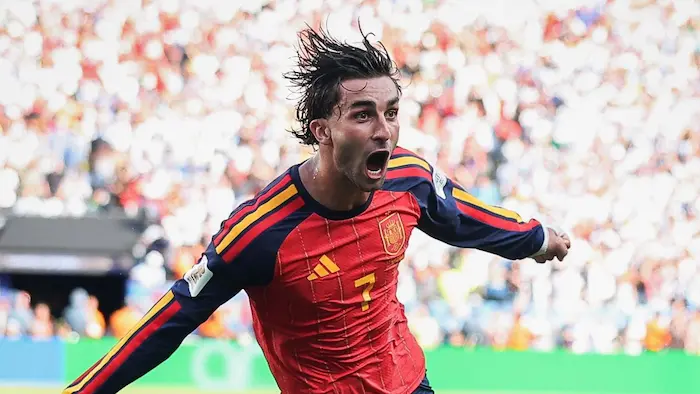 スペイン代表としてゴールを喜ぶフェラン・トーレス