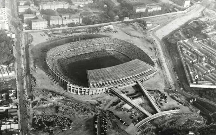 1950年代、建設中のカンプ・ノウ