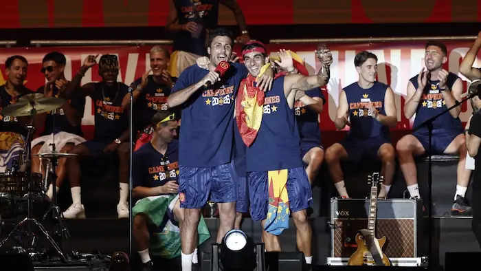 ワールドカップ優勝を祝うスペイン代表の祝賀イベント