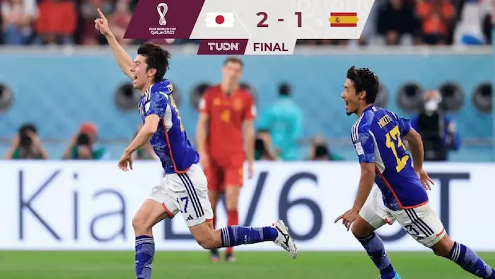 2022年W杯、逆転勝利を喜ぶ日本代表の選手たち