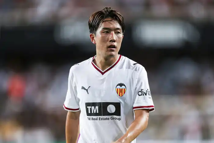 バレンシア加入時の佐藤龍之介